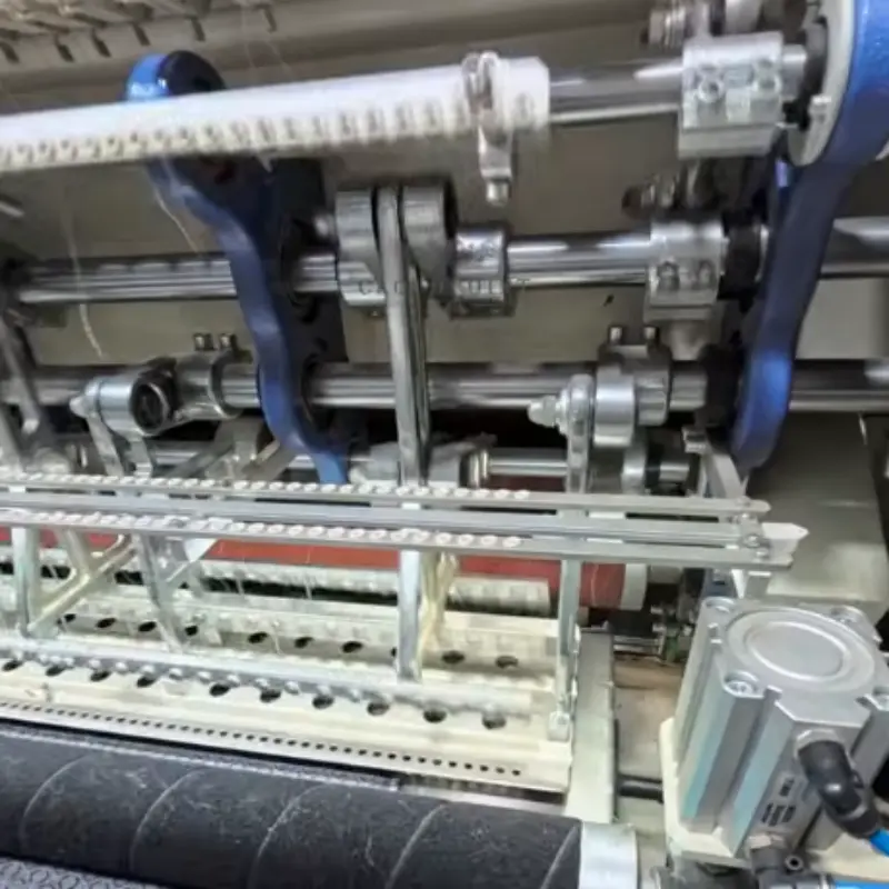 Fully automatic multi-needle quilting for mattress